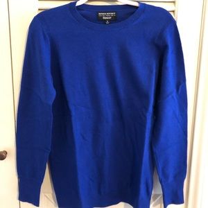 NWT Women’s Banana Republic sweater